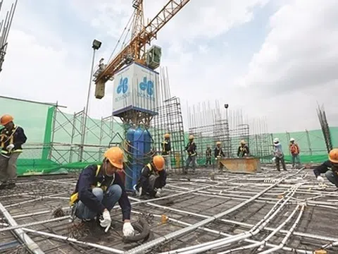 Nhiều tên tuổi trong ngành xây dựng đang nỗ lực vượt qua khó khăn và hồi phục trở lại trong mùa "bão Covid"